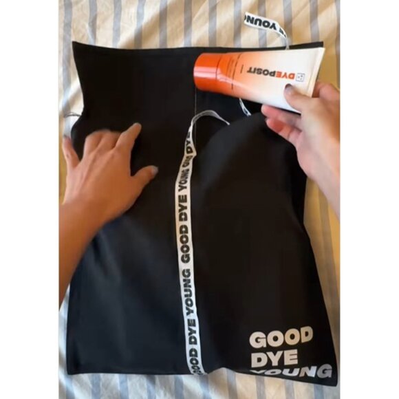 NWT Good Dye Young Limited Edition Gift Bag Holiday Wrapping Hayley Williams GDY - Picture 4 of 4